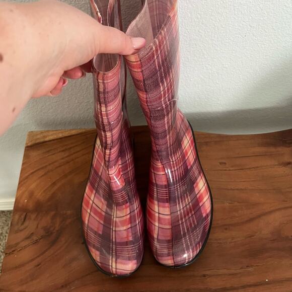 Women’s Glossy Pink Rubber Knee High Casual Flat Slip On Rain Boot Size 11 - Picture 15 of 16